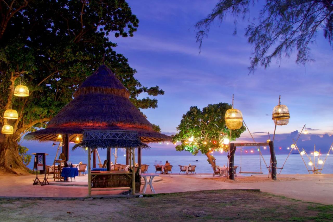 Beach Bungalow At Lanta Resort Koh Lanta Bagian luar foto