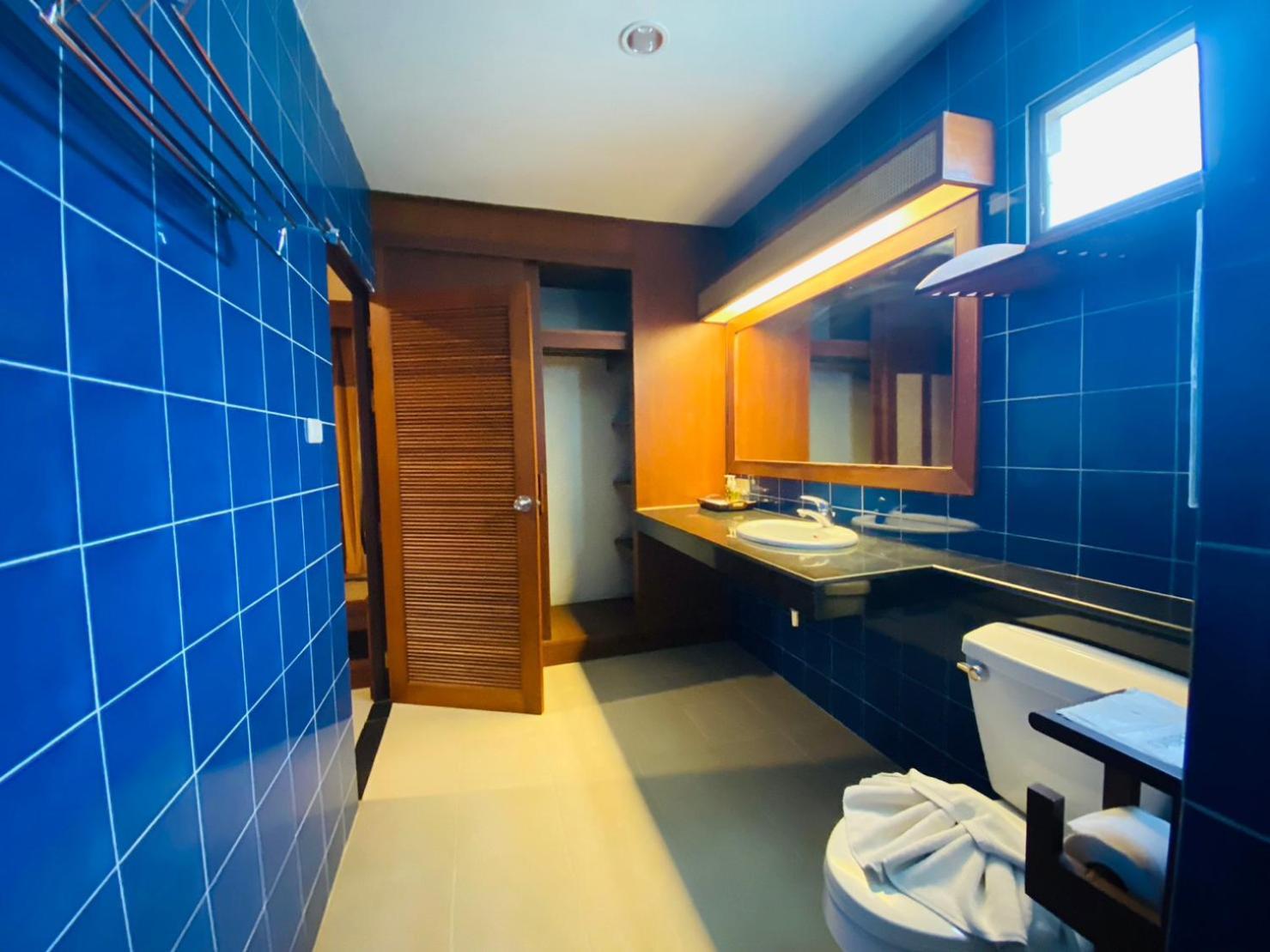 Beach Bungalow At Lanta Resort Koh Lanta Bagian luar foto